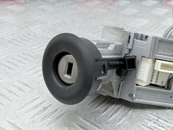 Замок зажигания для Opel Zafira B