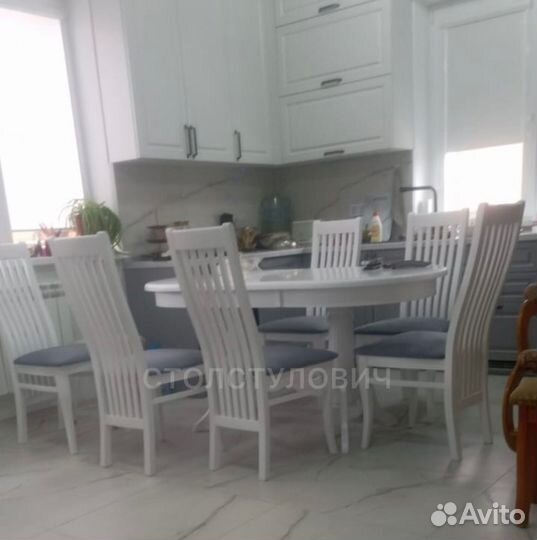 Столы и стулья