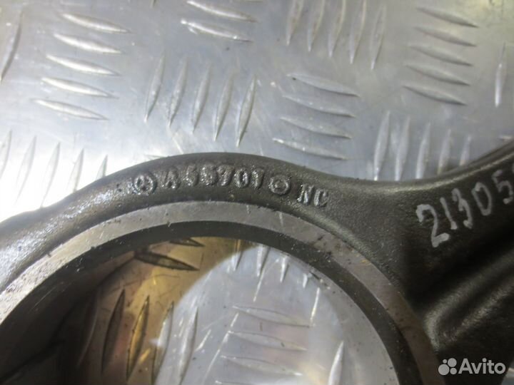 Шатун Mercedes-Benz A4570300120