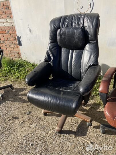 Офисное кресло руководителя бу кожаное