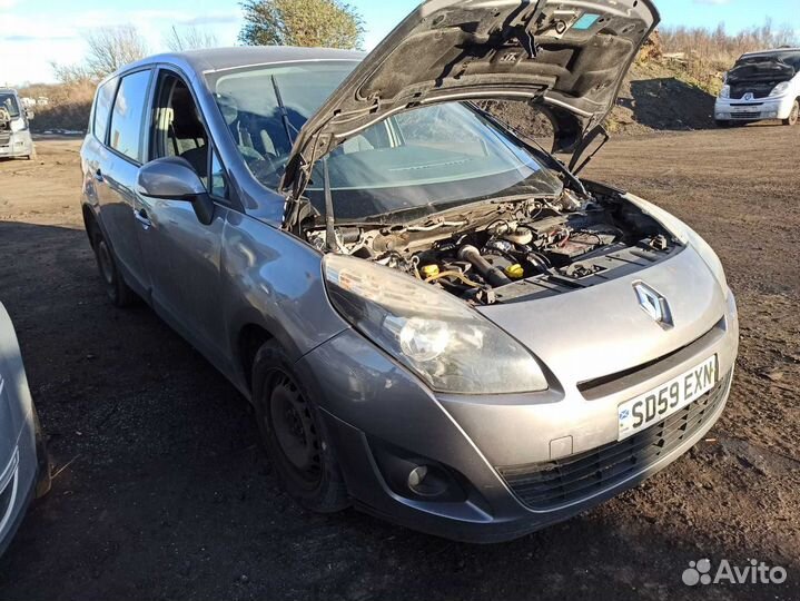 Фонарь Renault Scenic (2009-2012)