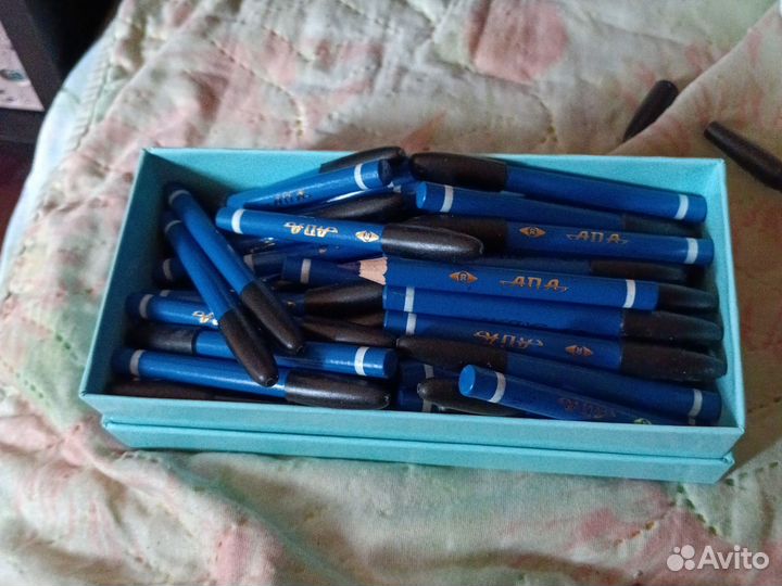 Карандаш для век