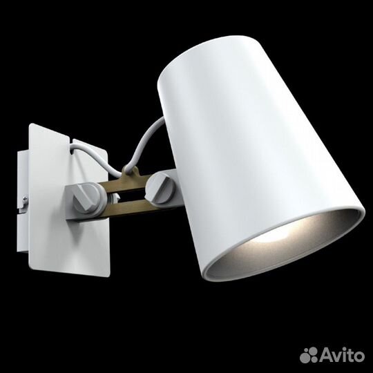 Настенный светильник Mantra