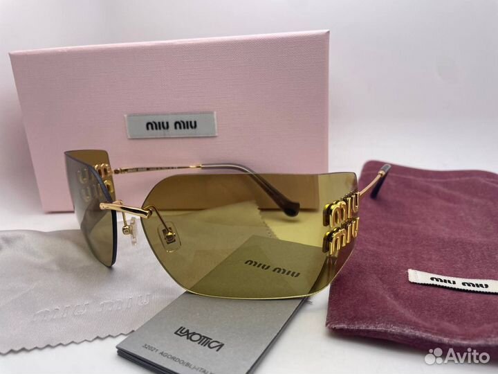 Солнцезащитные очки женские miu miu