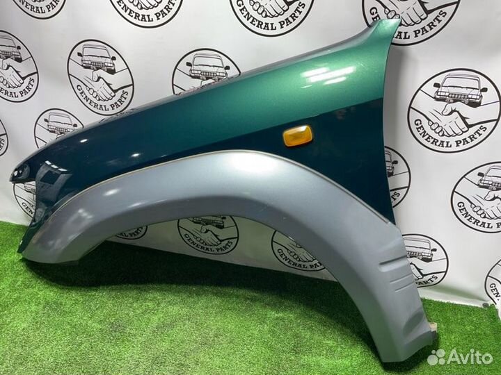 Крыло переднее левое Toyota Land Cruiser Prado