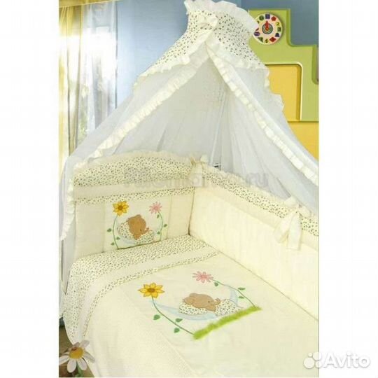 Комлект в кроватку