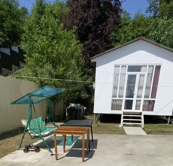 Дом 20 м² на участке 5 сот.