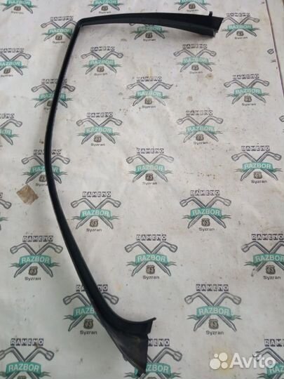 Накладка двери задней правой Mercedes-Benz W210