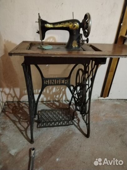 Швейная машина Singer