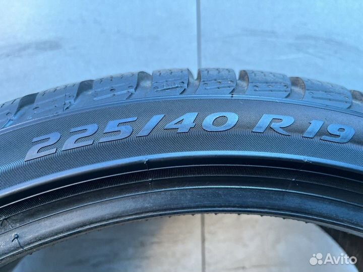 Pirelli Winter Sottozero 3 225/40 R19