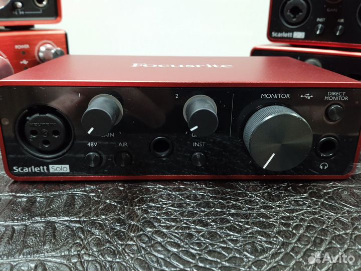 Focusrite Scarlett Solo 3nd Gen звуковая карта USB