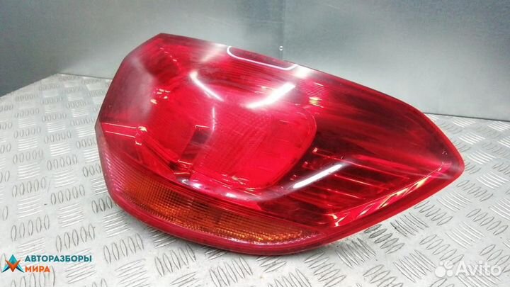 Фонарь задний правый Opel Astra J 2011 13319948