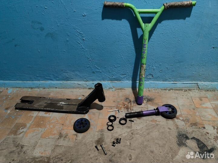 Продам трюковой самокат -запчасти Yezz start