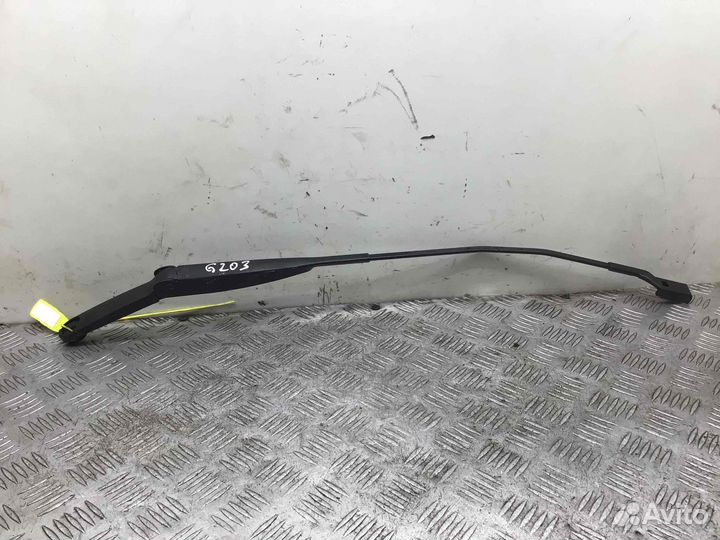 Щеткодержатель (поводок стеклоочистителя, дворник)