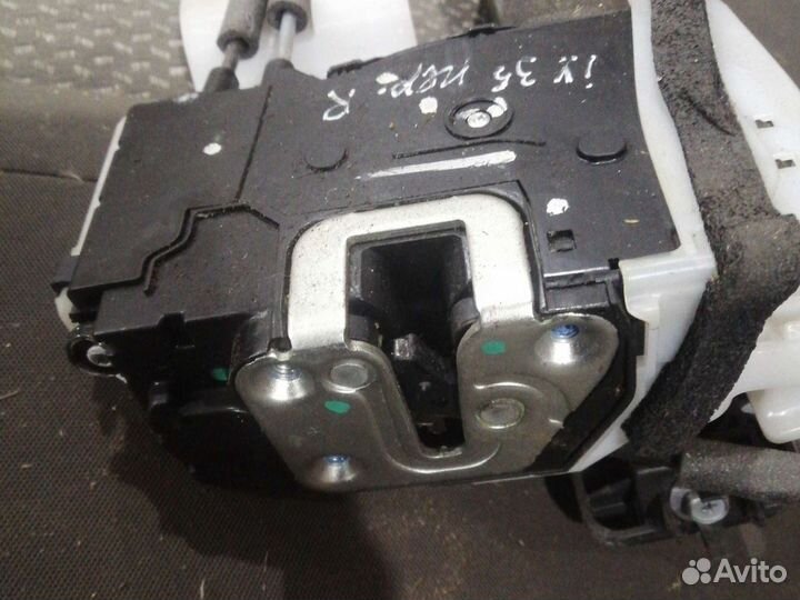 Hyundai ix35 замок двери передний правый