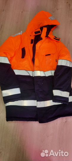 Продам костюм