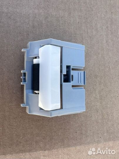 RM2-5745-Ролик отделения HP M501/M506 Новый