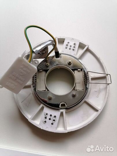 Светильник потолочный