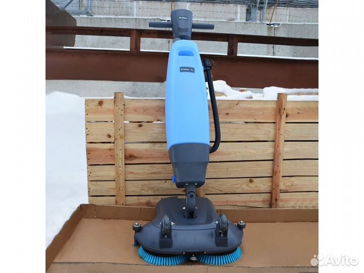 Поломоечная машина C7 аккумуляторного типа