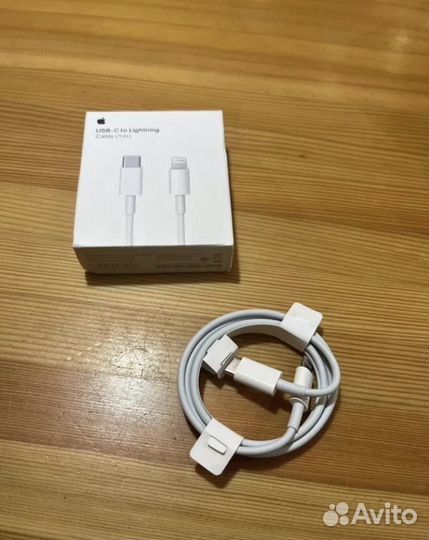 Зарядное устройство на iPhone