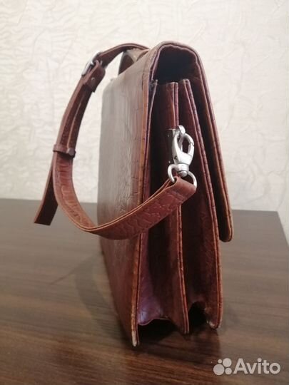 Женский кожаный портфель