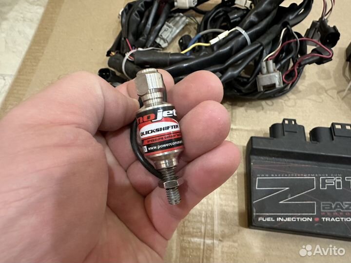 Yamaha R1 квикшифтер