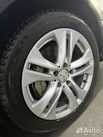 Michelin Latitude X-Ice 245/45 R17