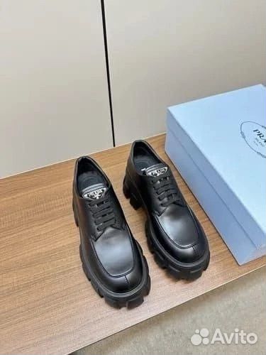 Женские Лоферы Prada