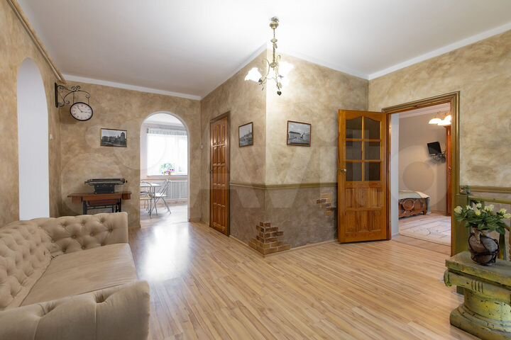 2-к. квартира, 80 м², 2/2 эт.