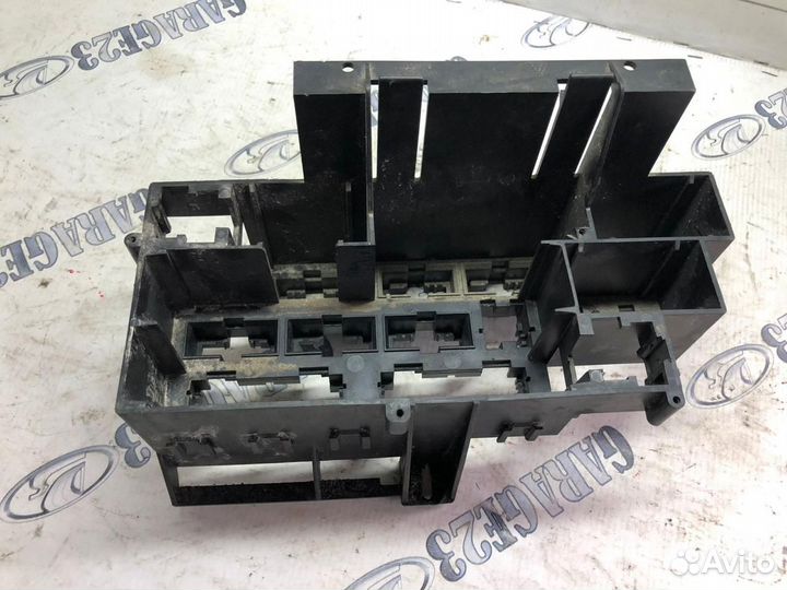 Корпус блока предохранителей bmw e 34