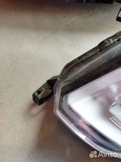 Фара левая Nissan X Trail T32 галоген