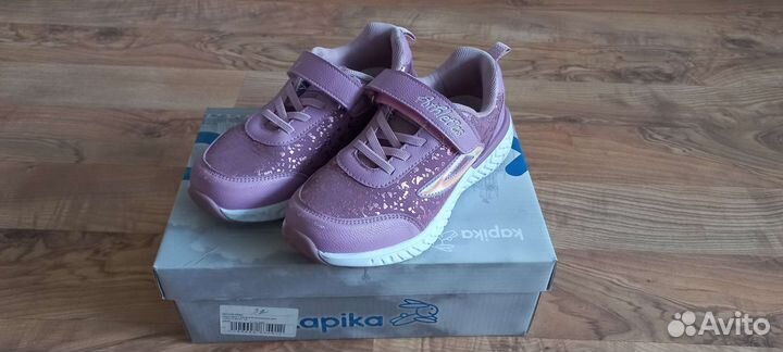 Кроссовки kapika