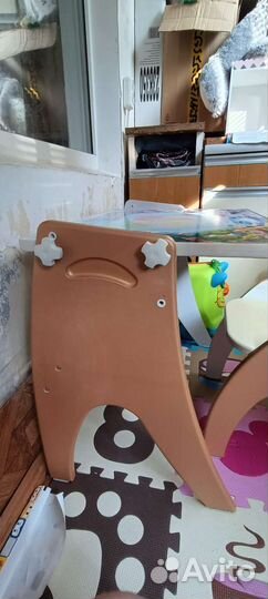 Детский столик и стульчик