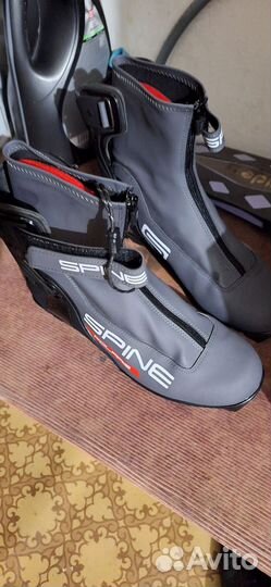 Лыжные ботинки коньковые spine