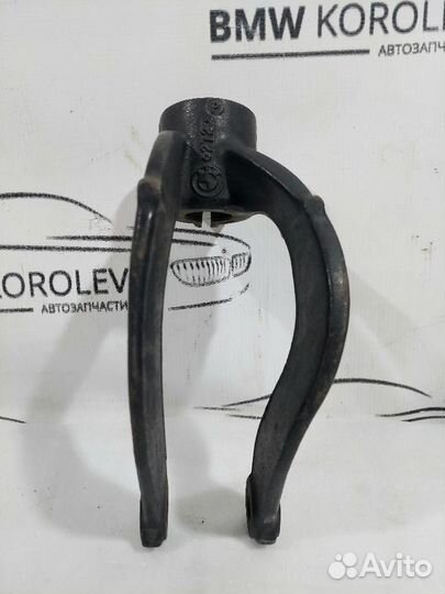 Кронштейн амортизатора X5 E70 2007-2013 левый BMW