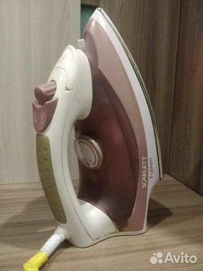 Утюг Scarlett Fabian SC-1136S на запчасти/ ремонт