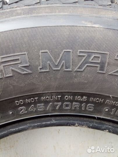 Dunlop Winter Maxx SJ8 245/70 R16