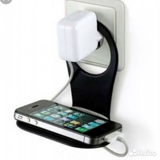 Подвесная подставка под телефон на розетку