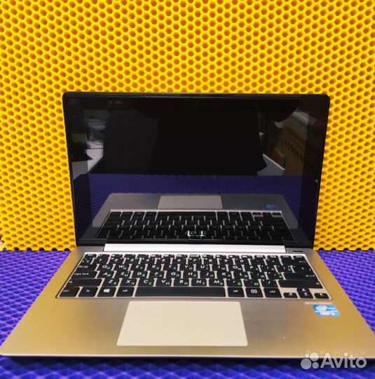 Компактный Asus i3 на SSD