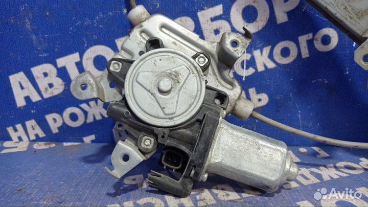 Задний левый стеклоподъёмник Nissan Teana J31