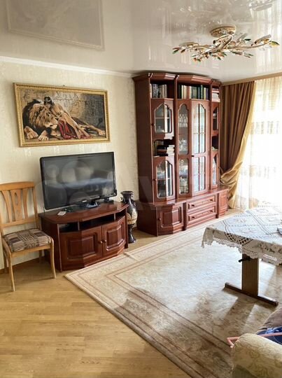 3-к. квартира, 80,2 м², 2/5 эт.