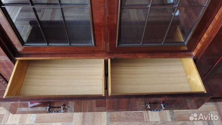 Буфеты и серванты