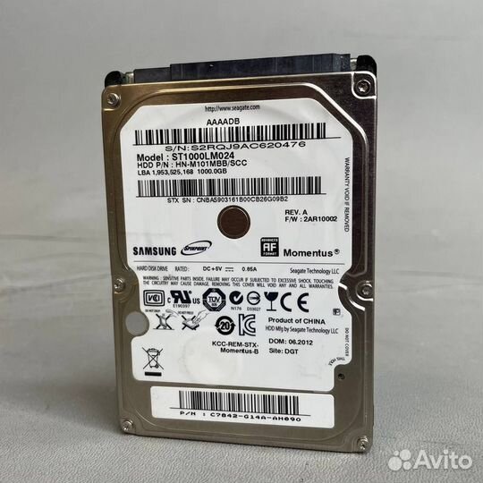 Жесткий диск Seagate Momentus 1 тб ST1000LM024