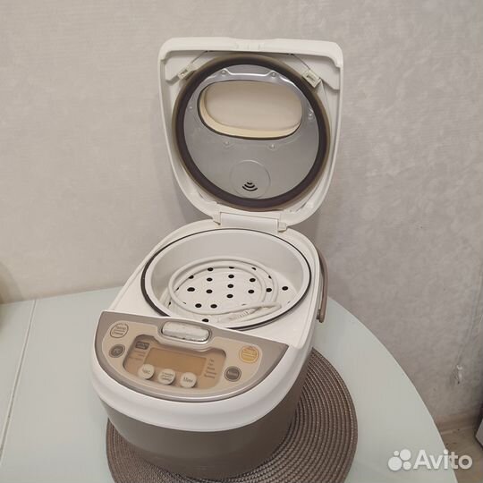 Мультиварка redmond RMC-M60