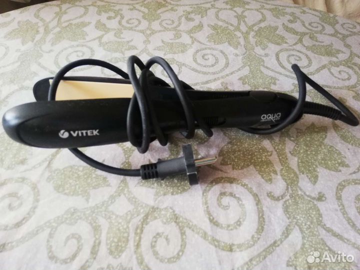 Выпрямитель для волос новый