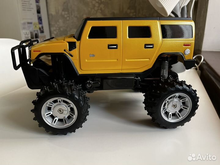 Внедорожник на радиоуправлении