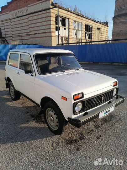 LADA 4x4 (Нива) 1.7 МТ, 2002, 183 000 км