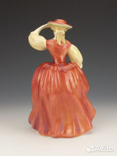 Винтажная фарфоровая статуэтка Royal Doulton