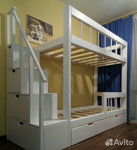 Двухъярусная кровать 