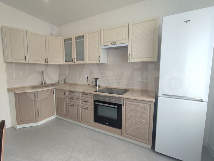 2-к. квартира, 50 м², 10/15 эт.